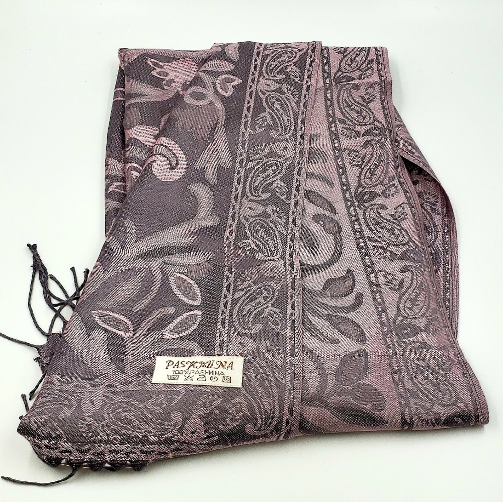 Pashmina shawl